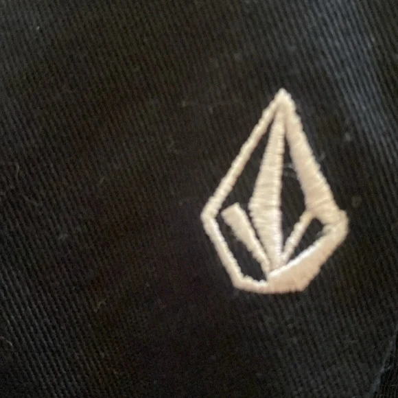 Volcom NWT men’s black shorts - Picture 4 of 4